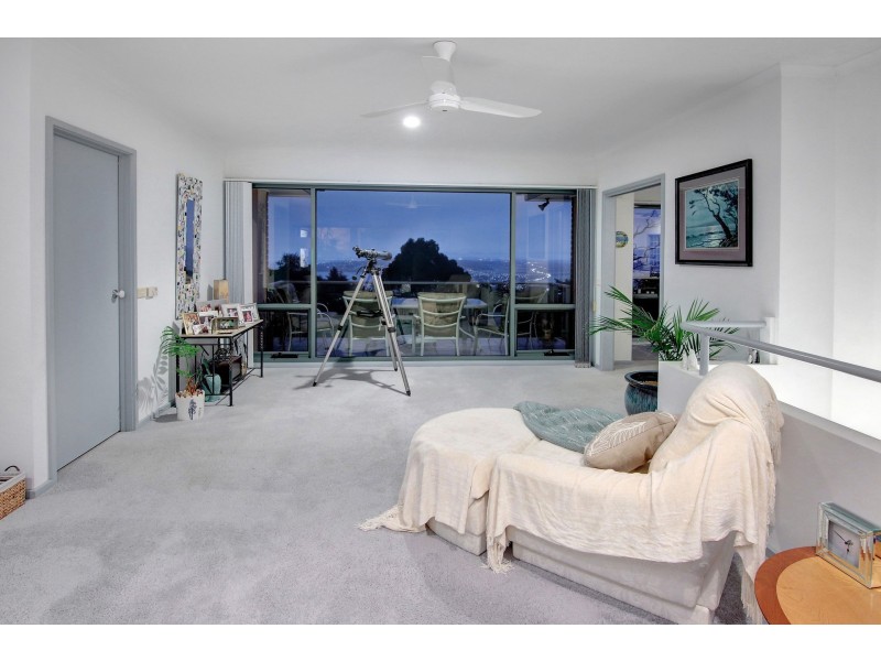 12 Windward Court, Arthurs Seat VIC 3936