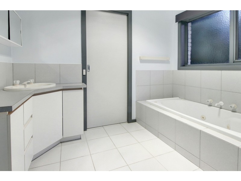 7  Palm Tree Drive, Safety Beach VIC 3936