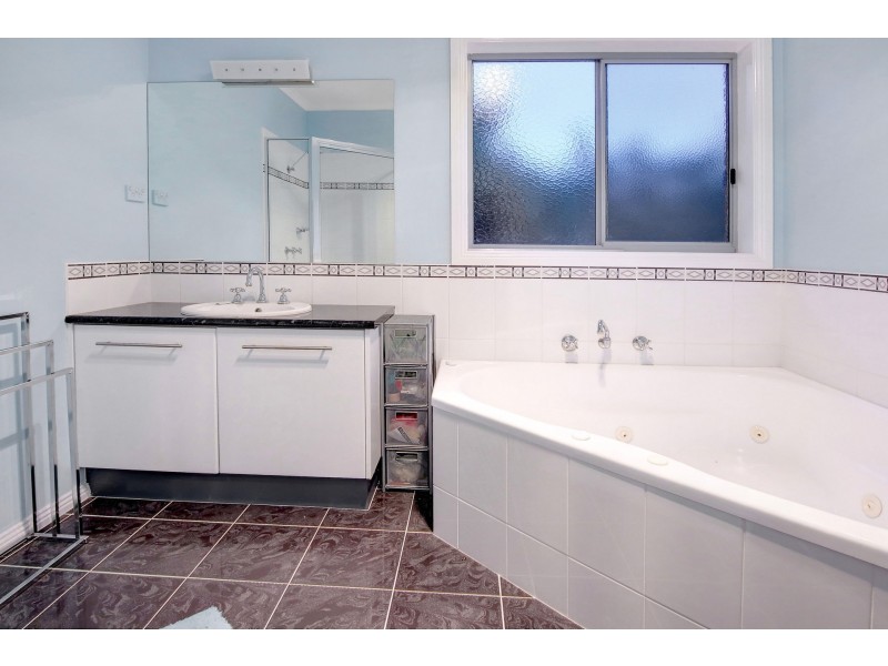 15 Daniella Court, St Andrews Beach VIC 3941