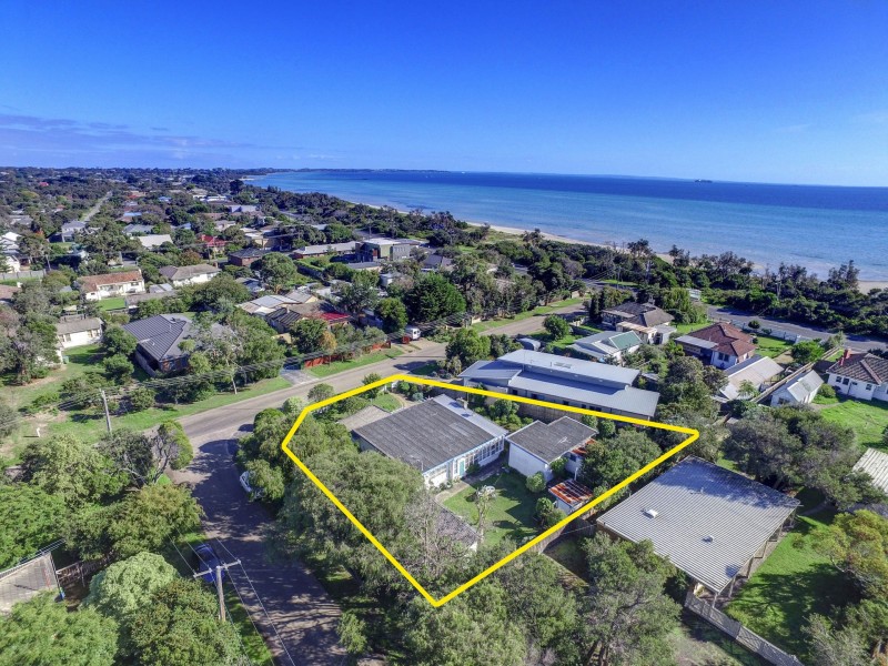 3 Laura Street, Tootgarook VIC 3941