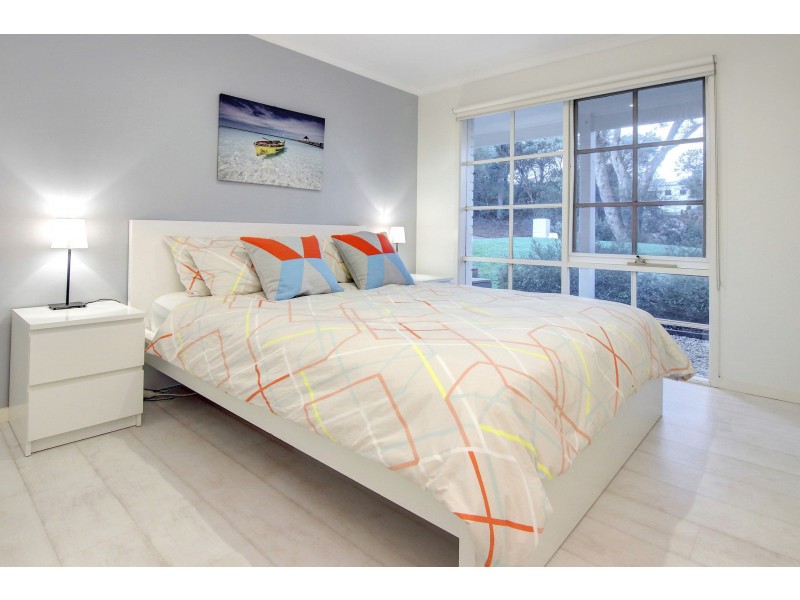 16 Betty Street, Rye VIC 3941