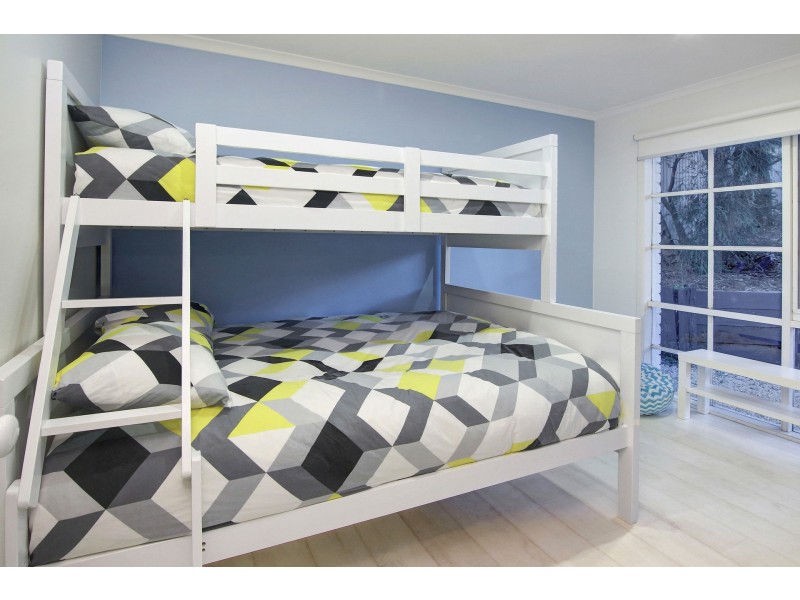 16 Betty Street, Rye VIC 3941