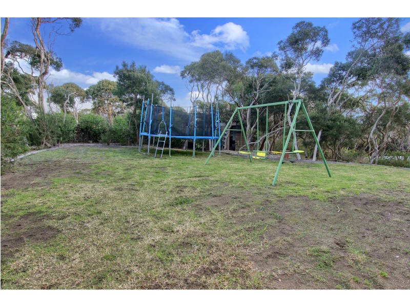 16 Betty Street, Rye VIC 3941