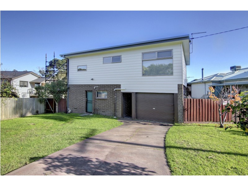 12 Hillman Avenue, Mccrae VIC 3938