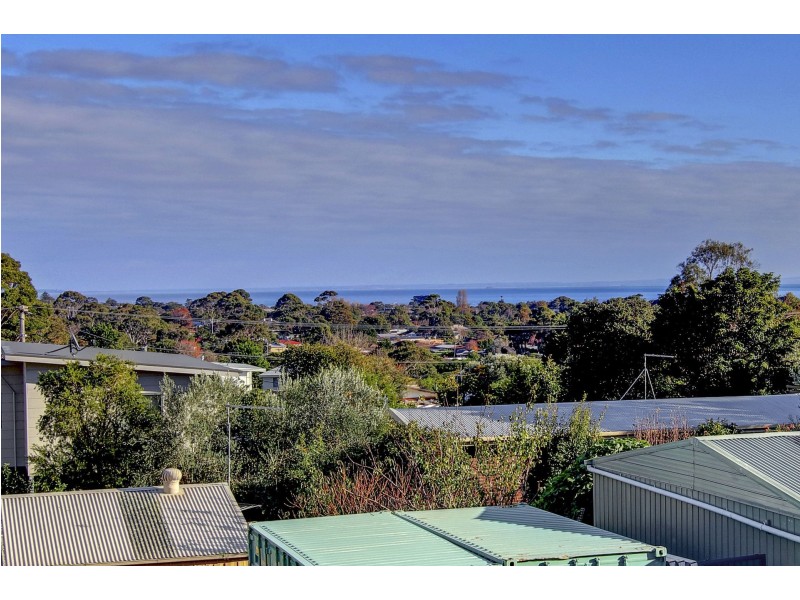 12 Hillman Avenue, Mccrae VIC 3938