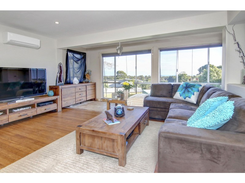 12 Hillman Avenue, Mccrae VIC 3938