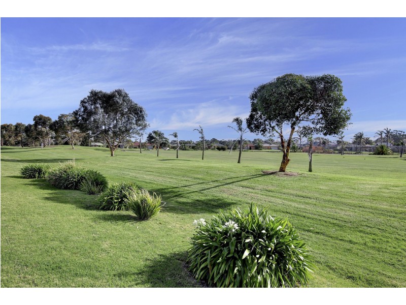 70 Country Club Drive, Safety Beach VIC 3936