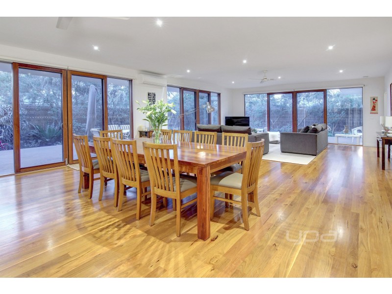 10 Stratheden Court, Rye VIC 3941