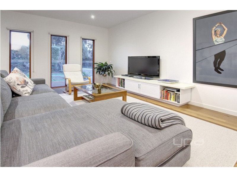 10 Stratheden Court, Rye VIC 3941