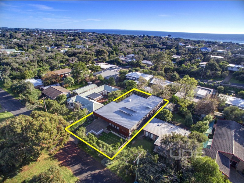 10 Stratheden Court, Rye VIC 3941