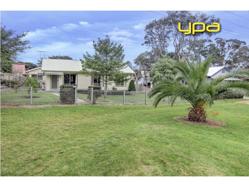 14 Government Road, Rye VIC 3941