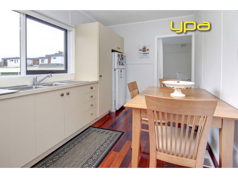 14 Government Road, Rye VIC 3941