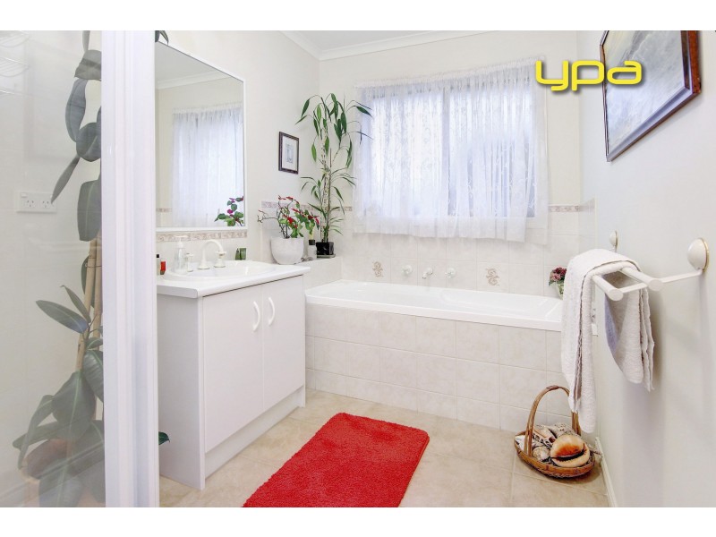 3 Merilyn Way, Rosebud VIC 3939