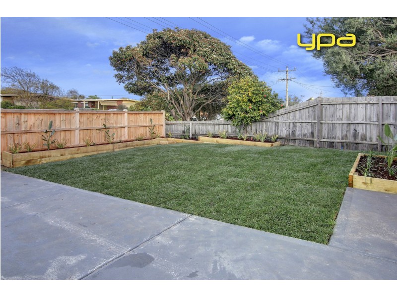 186 Eighth Avenue, Rosebud VIC 3939