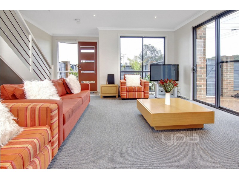 1/1 Adams Avenue, Rosebud VIC 3939