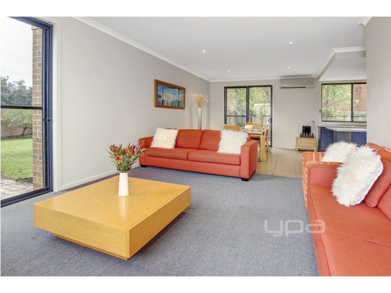 1/1 Adams Avenue, Rosebud VIC 3939