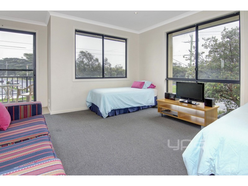 1/1 Adams Avenue, Rosebud VIC 3939