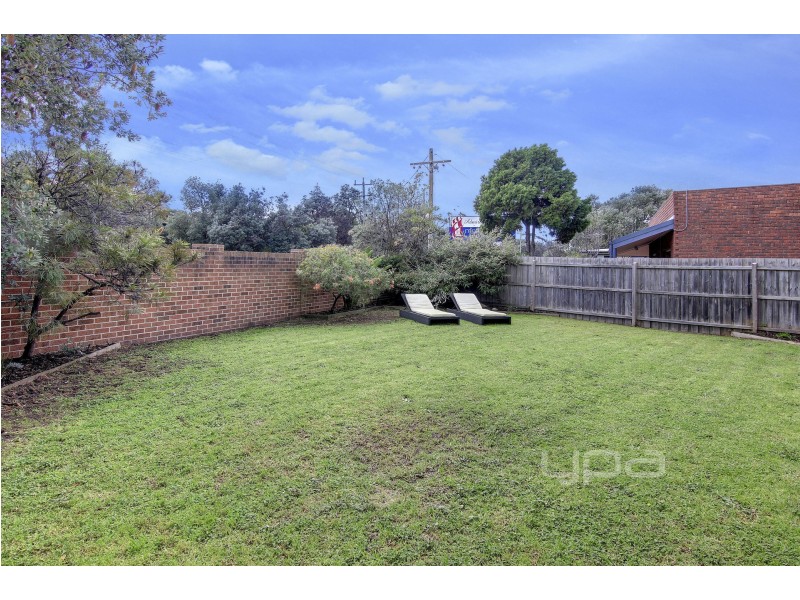 1/1 Adams Avenue, Rosebud VIC 3939