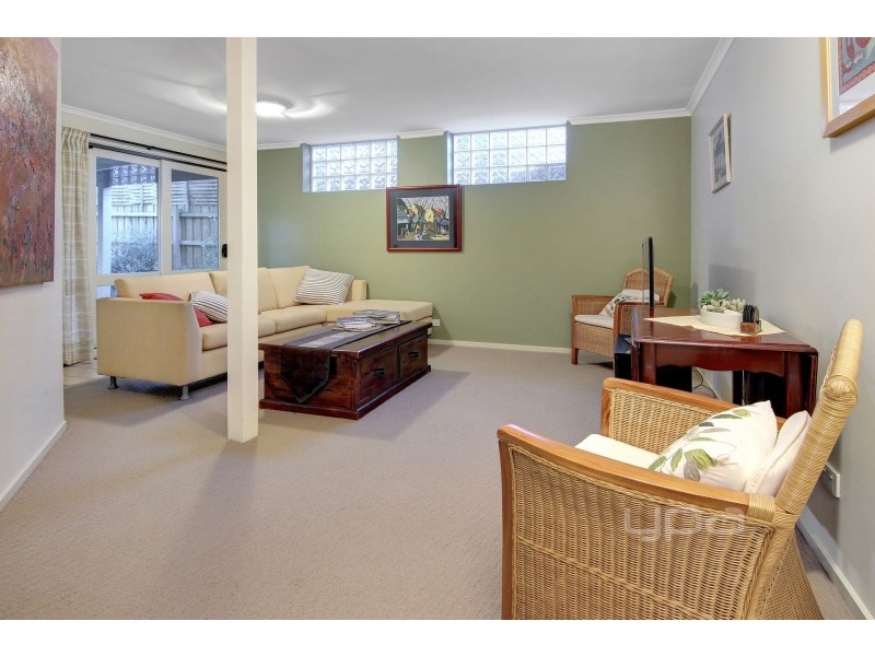 3 Mahoney Cresent, Seaford VIC 3198