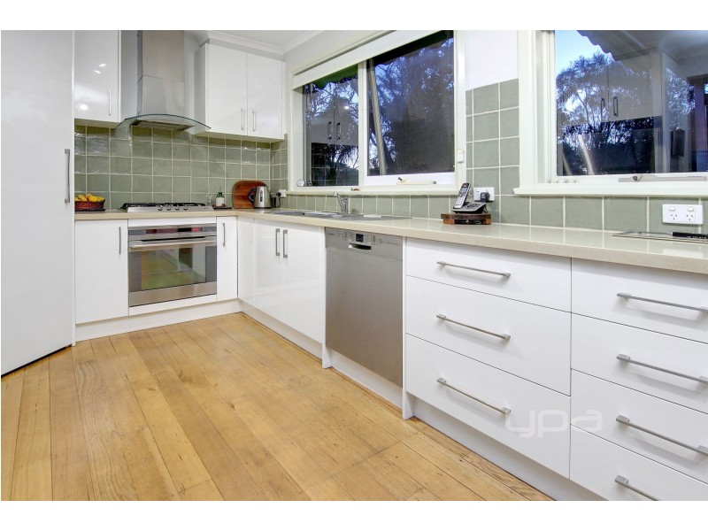 3 Mahoney Cresent, Seaford VIC 3198