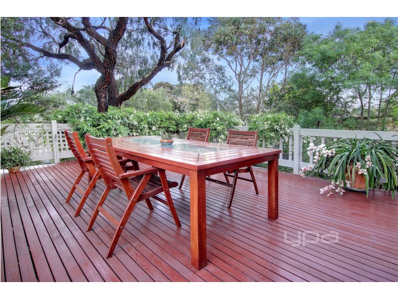 3 Mahoney Cresent, Seaford VIC 3198