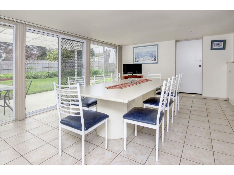 24 Ballabil Street, Rye VIC 3941