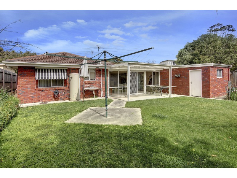 24 Ballabil Street, Rye VIC 3941