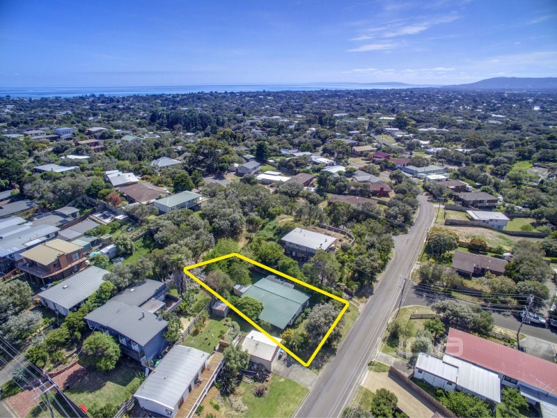 24 Wargundy Avenue, Rye VIC 3941