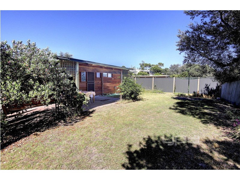 14 Como Avenue, Rye VIC 3941