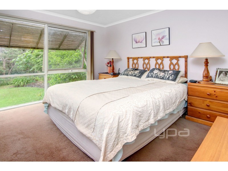 18 Phyllis Parade, Rye VIC 3941