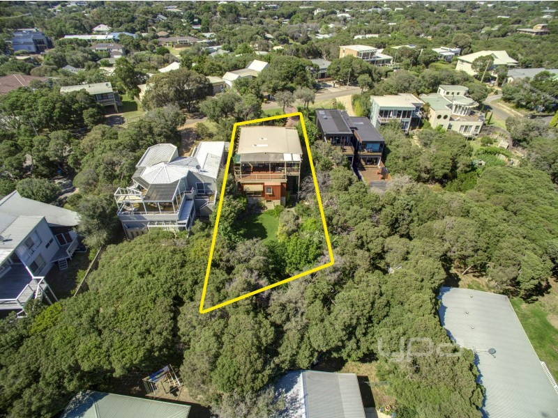 18 Phyllis Parade, Rye VIC 3941