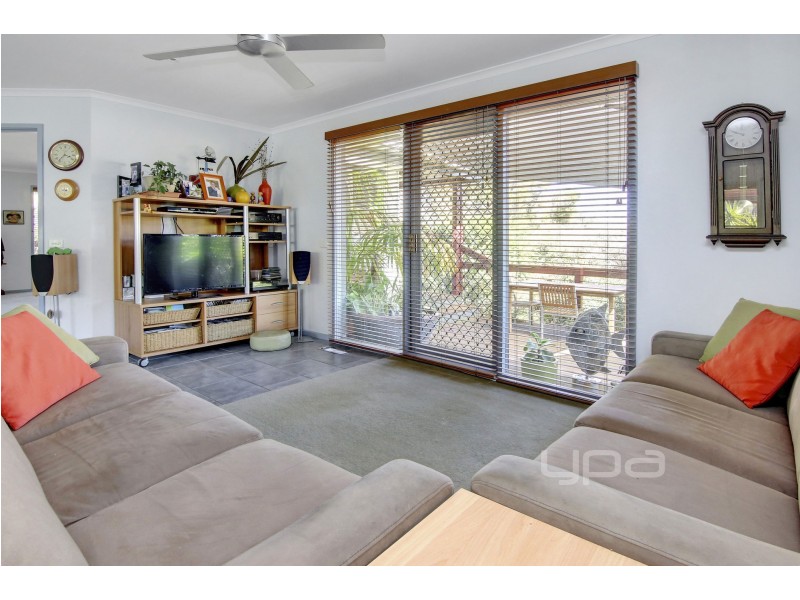 10 Milparinka Street, Safety Beach VIC 3936