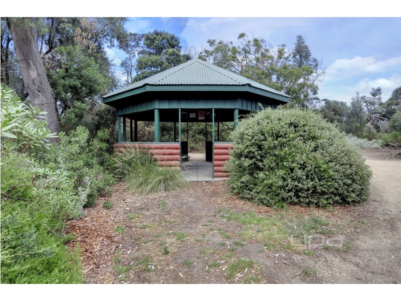 F12 Boat Shed Mccrae Foreshore, Mccrae VIC 3938