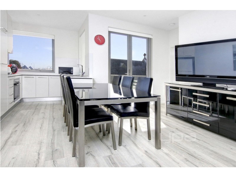 102/277 Point Nepean Road, Dromana VIC 3936