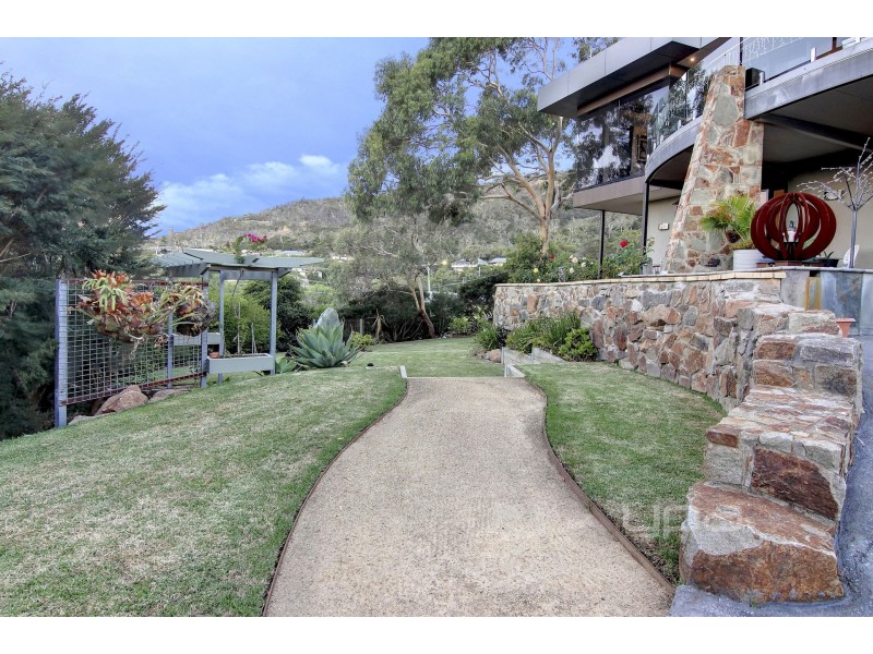 69 Arthurs Avenue, Mccrae VIC 3938