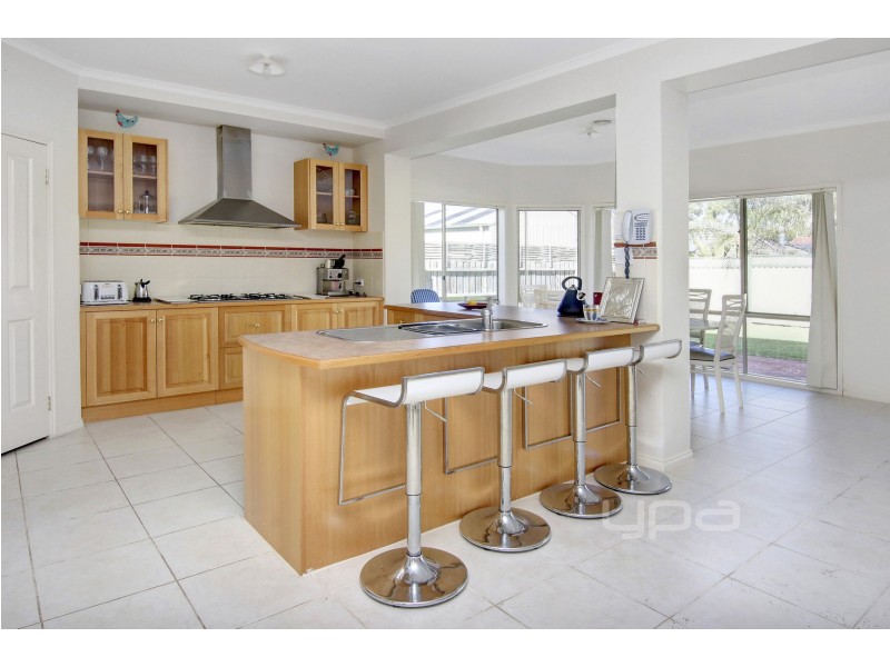 11 Lansell Avenue, Safety Beach VIC 3936