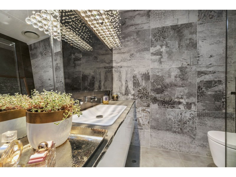 283/83 Whiteman Street, Southbank VIC 3006