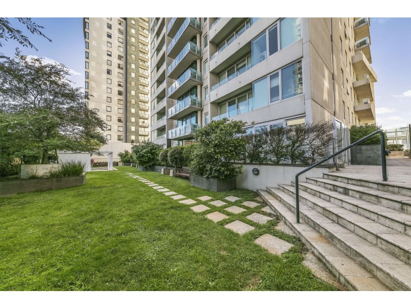 283/83 Whiteman Street, Southbank VIC 3006