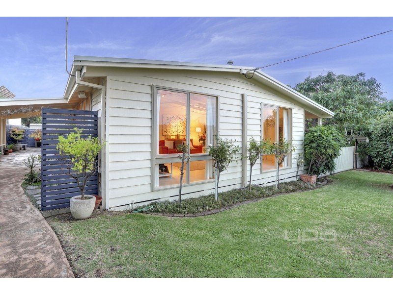 2 Heales Street, Dromana VIC 3936