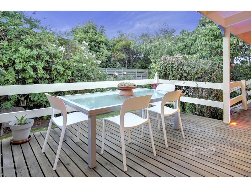 2 Heales Street, Dromana VIC 3936