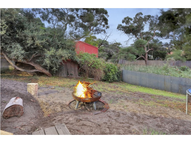 15 Anne Street, Rosebud VIC 3939