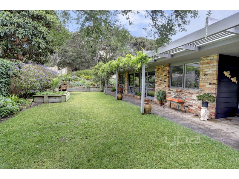 1 Cosgrove Street, Rye VIC 3941