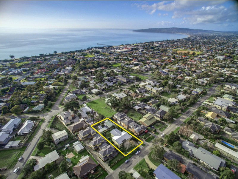 16 James Street, Dromana VIC 3936