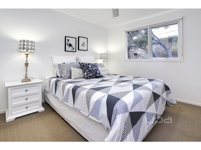 4 Yarrayne Street, Rye VIC 3941
