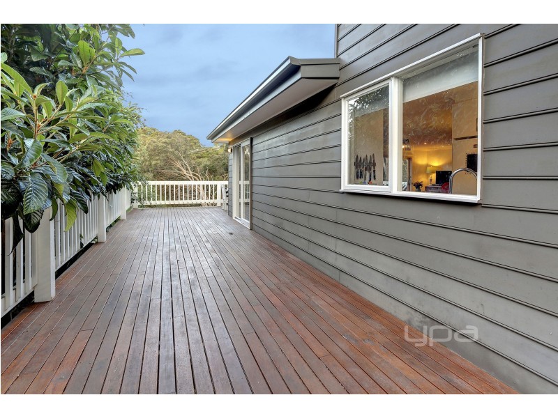 4 Yarrayne Street, Rye VIC 3941