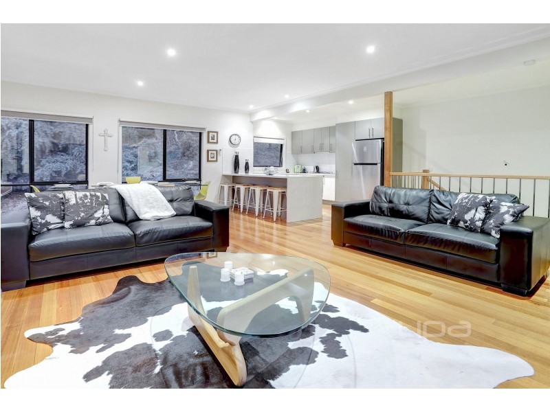 14 Mannana Street, Rye VIC 3941