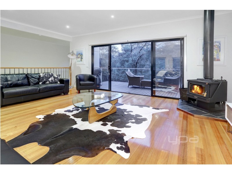 14 Mannana Street, Rye VIC 3941