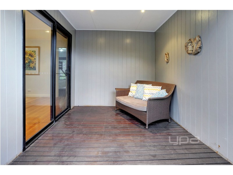 14 Mannana Street, Rye VIC 3941