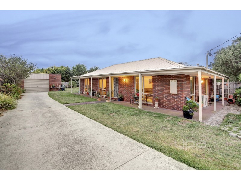 2 Tibir Street, Blairgowrie VIC 3942