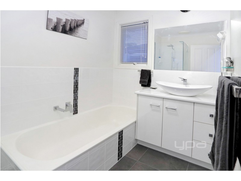 54 Golf Course Lane, Safety Beach VIC 3936